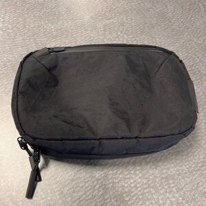 Aer - Cable Kit 3 X-Pac - 2.6 L - VX-42 X-Pac - Digital Nomad Tech Pouch